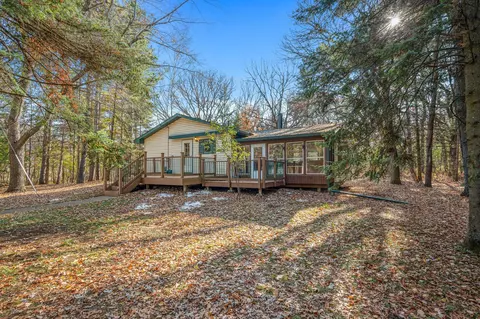21044 Cedar Dr NW, Oak Grove, MN 55011