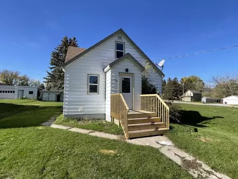 430 Gillis Ave S, Browerville, MN 56438