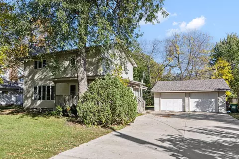 915 Mooers Ave SE, Cokato, MN 55321