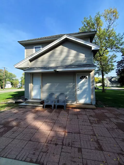 400 Linden Ave SE, Cokato, MN 55321