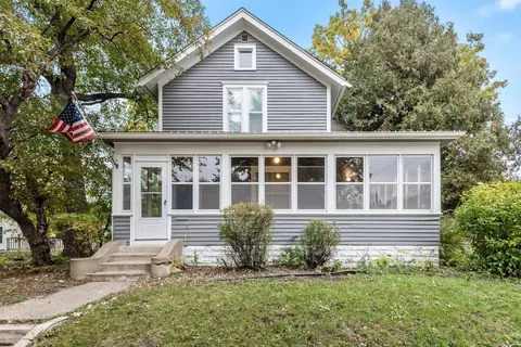 2600 Thomas Ave N, Minneapolis, MN 55411