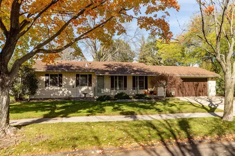 711 17th St SE, Rochester, MN 55904