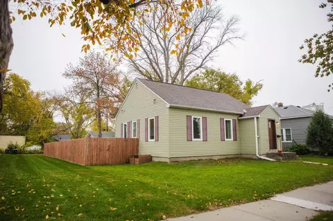 14 E 4th St, Morris, MN 56267 photo 2