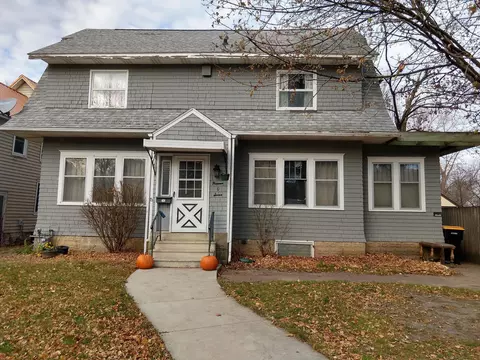1407 Center St W, Rochester, MN 55902