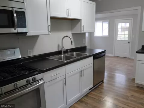 817 Carlton Ave, Faribault, MN 55021 photo 3