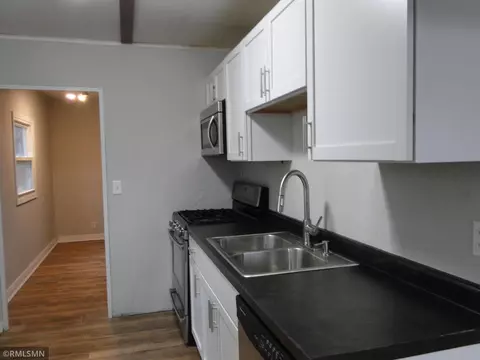 817 Carlton Ave, Faribault, MN 55021 photo 4