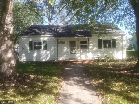 817 Carlton Ave, Faribault, MN 55021