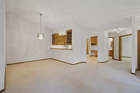 4186 Starbridge Ct, Eagan, MN 55122 photo 10