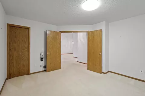 4186 Starbridge Ct, Eagan, MN 55122 photo 24
