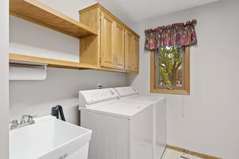 4186 Starbridge Ct, Eagan, MN 55122 photo 17