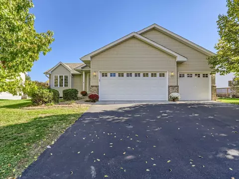 16901 Wilderness Trl SE, Prior Lake, MN 55372