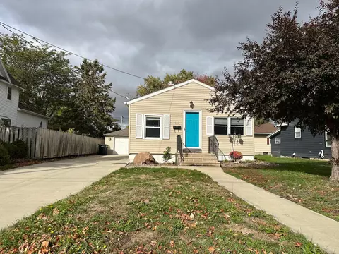 503 3rd St SW, Stewartville, MN 55976