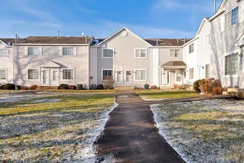 13079 Crimson Clover Ln, Eden Prairie, MN 55347
