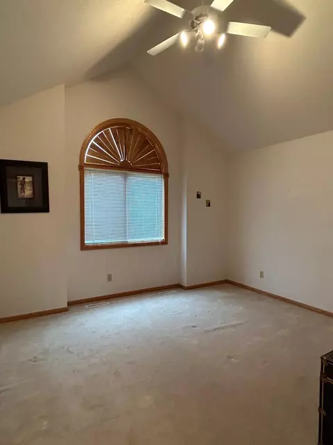 325 4th Ave SE, Plainview, MN 55964 photo 40