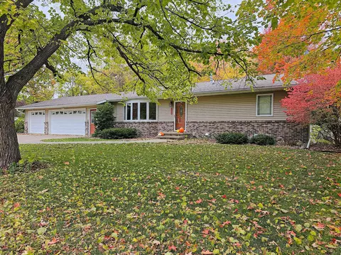 111 Baker Dr, Redwood Falls, MN 56283