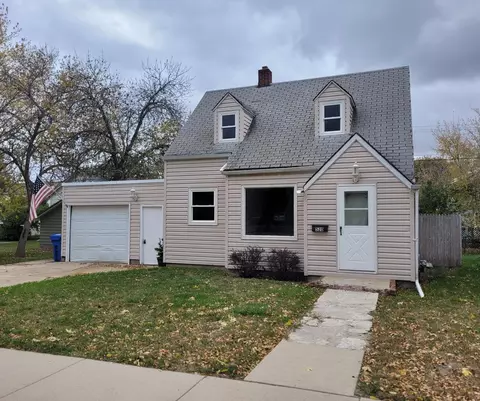 520 2nd Ave SE, Pipestone, MN 56164