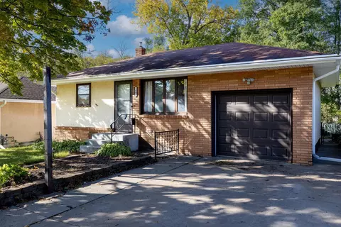 1605 Mcafee St, Saint Paul, MN 55106