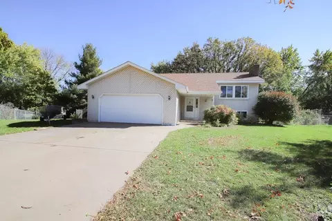 778 97th Ave NE, Blaine, MN 55434