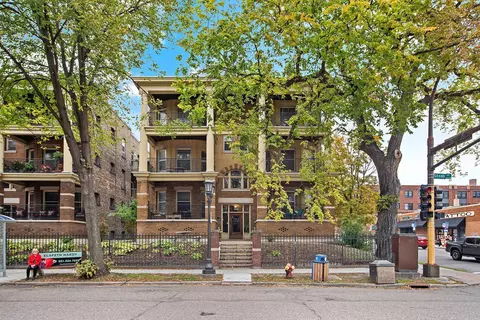 625 Grand Ave #A, Saint Paul, MN 55105
