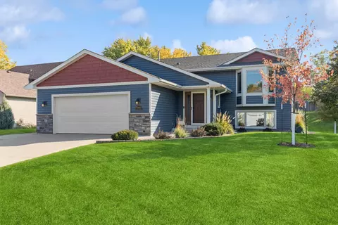 14849 Oakcrest Cir, Savage, MN 55378