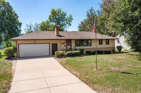 3825 56th Ave N, Brooklyn Center, MN 55429