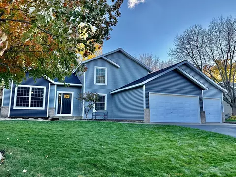17293 Greentree Path, Lakeville, MN 55044