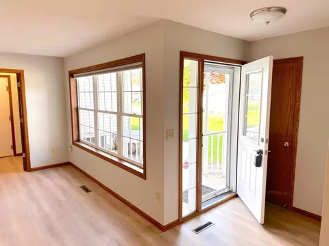 1504 Highview Trl #4, Albert Lea, MN 56007 photo 4