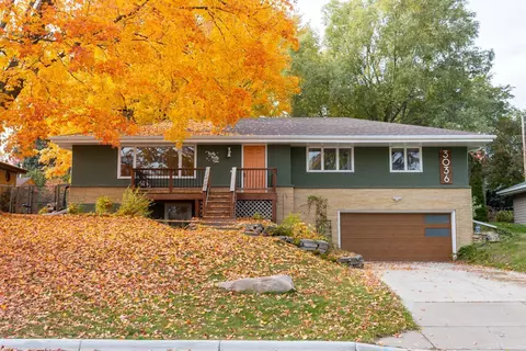 3036 Croft Dr, Saint Anthony, MN 55418