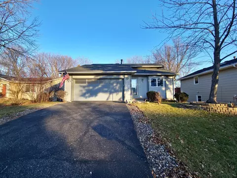 13735 Zarthan Ave S, Savage, MN 55378