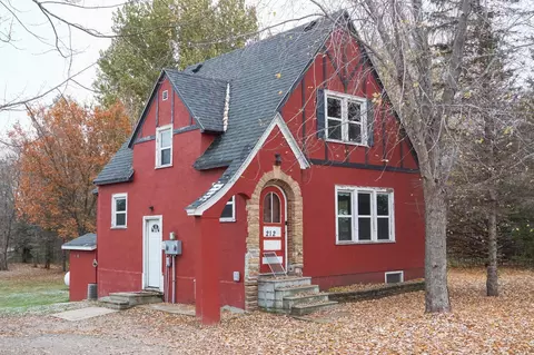 212 N State St, Elizabeth, MN 56533