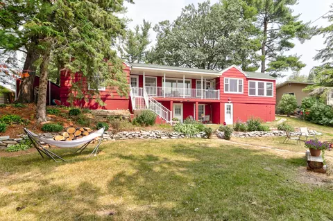 213 4th St, Mora, MN 55051