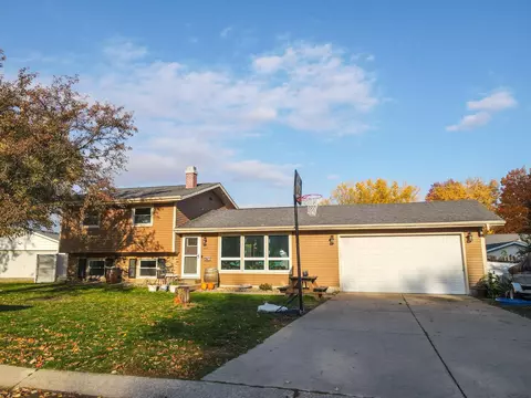 610 5th Ave NE, Stewartville, MN 55976