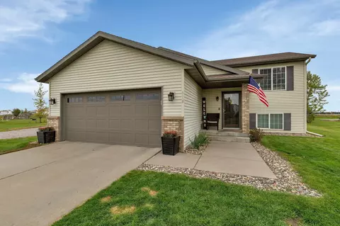 618 2nd Ave SW, Rice, MN 56367