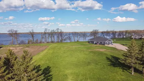 46 Nnn Nitche Lake Rd, Perham, MN 56573