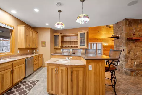 Kitchen - 12531 250th St, Milaca, MN 56353 photo 4 of 7