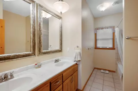 Bath - 12531 250th St, Milaca, MN 56353 photo 1 of 3