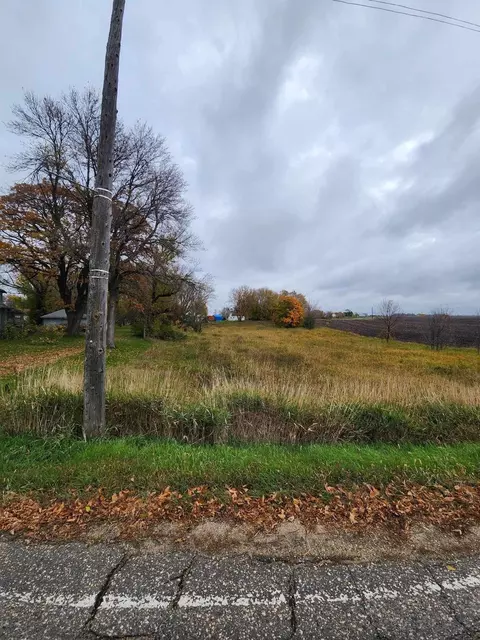 40 Oak St SE, West Union, MN 56389