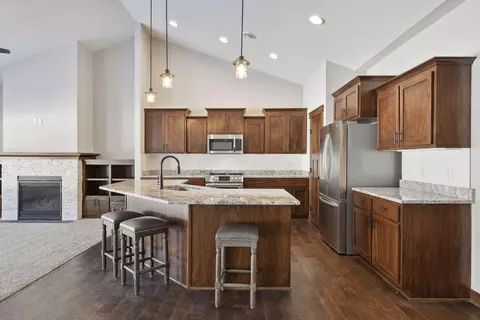 17737 Everest Ave, Lakeville, MN 55044