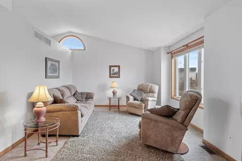 1608 Maple Ave, Buffalo, MN 55313 photo 4