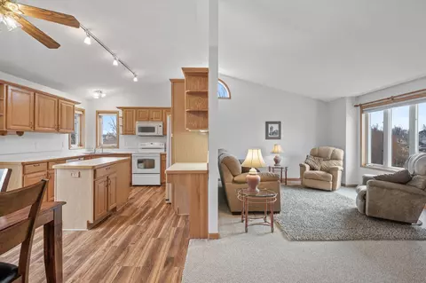 1608 Maple Ave, Buffalo, MN 55313 photo 5