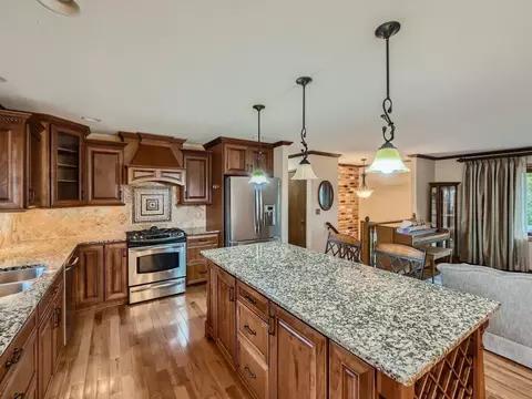 10140 Brookside Ave, Bloomington, MN 55431 photo 8