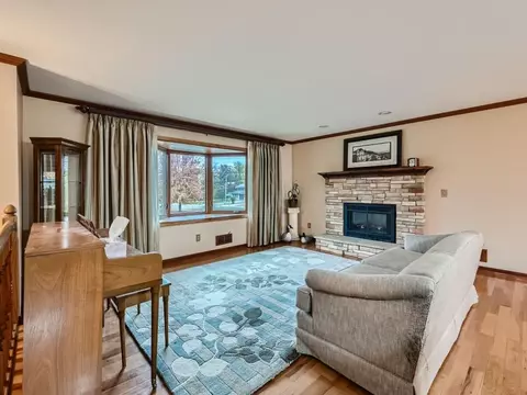 10140 Brookside Ave, Bloomington, MN 55431 photo 6
