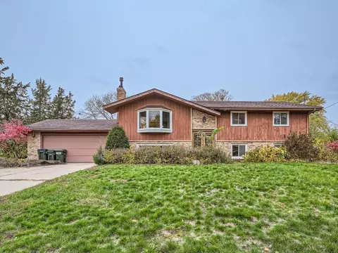 10140 Brookside Ave, Bloomington, MN 55431