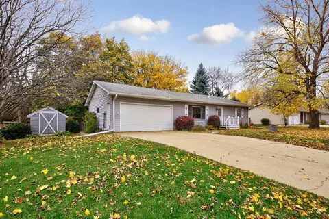 91 Merva Ave, Jackson, MN 56143