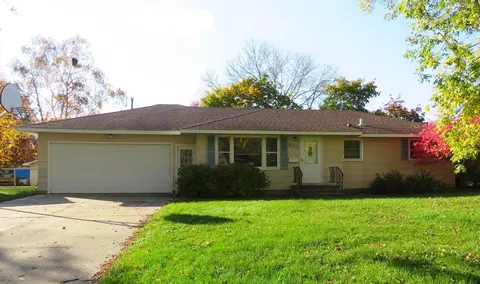 829 23rd Ave N, Saint Cloud, MN 56303
