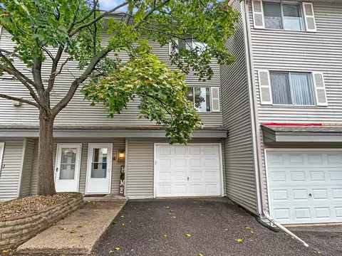 2358 Dorland Ln E #70, Maplewood, MN 55119