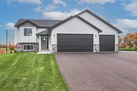 12201 317th Ln, Lindstrom, MN 55045