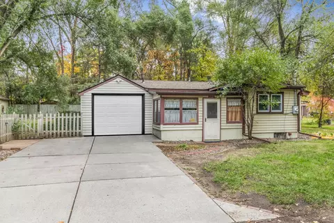1725 Quentin Ave S, Lake Saint Croix Beach, MN 55043