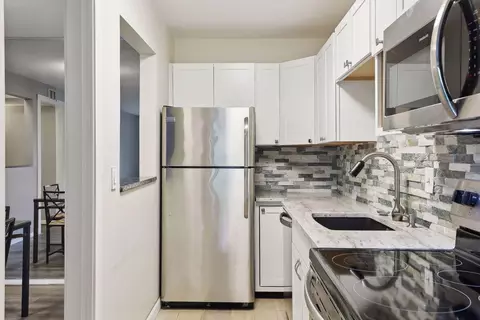 4100 Parklawn Ave #117, Edina, MN 55435