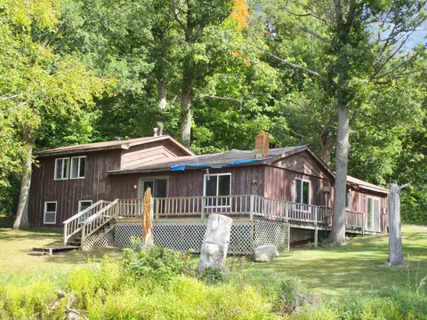 1568 2 12 St, Almena, WI 54889
